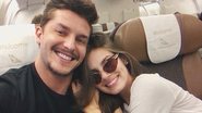 Camila Queiroz e Klebber Toledo surgem em clique apaixonado - Divulgação/Instagram