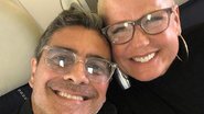 Junno Andrade posa com Xuxa no avião: ''Eu e meu amor'' - Instagram