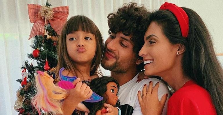 Jesus Luz compartilhou com seus seguidores uma tarde no cinema com a filha e a mulher - Instagram