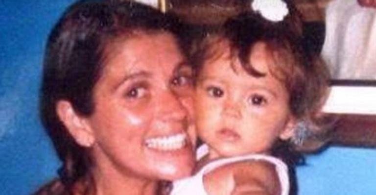 Tássia Camargo relembra morte da filha e emociona os fãs: ''Meu anjo'' - Instagram