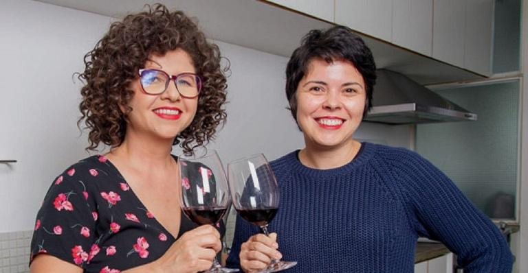 No apartamento em SP, Roberta Campos e sua mulher, Marina Souza Campos, celebram ano de conquistas - Rogério Pallatta
