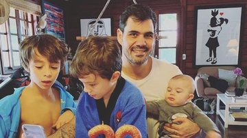 Filhos de Juliano Cazarré surgem rezando e pai se derrete - Divulgação/Instagram