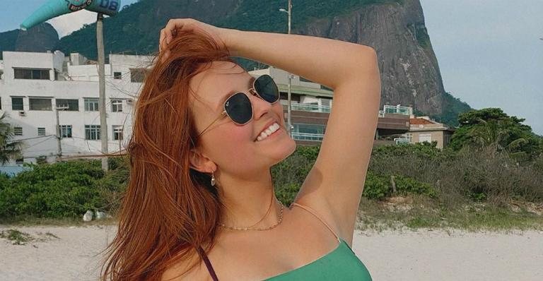 Larissa Manoela compartilha cliques raros com elenco de 'Modo Avião' e se declara - Instagram