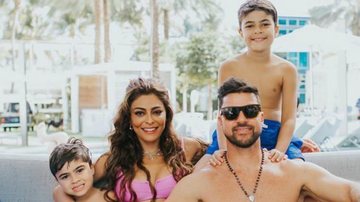 A atriz está em Orlando, nos Estados Unidos, e compartilhou um clique que fez com a família completa em um dos parques da cidade - Fernando Chiristo