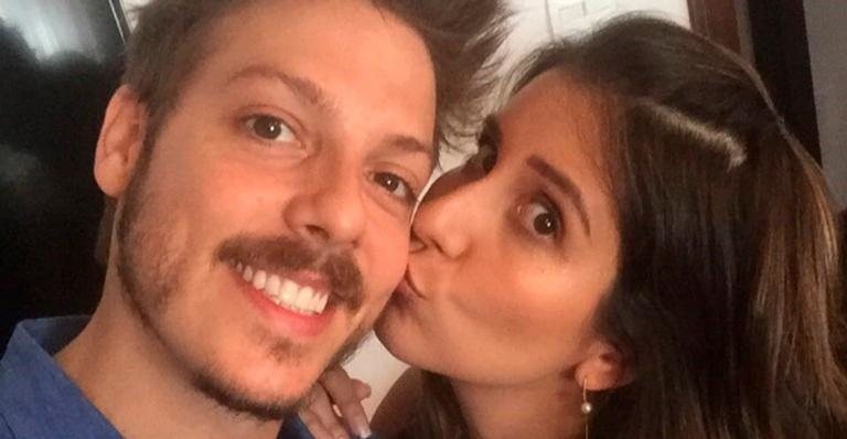 Nataly Mega e Fábio Porchat compartilham clique romântico - Foto/Instagram