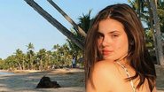 Camila Queiroz aparece brincando em balanço gigante - Instagram