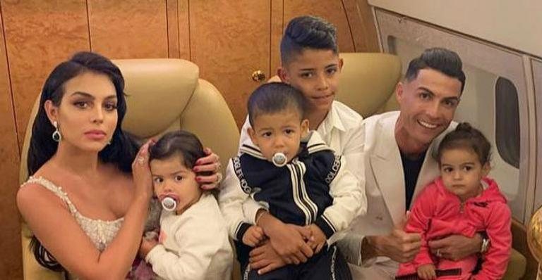 Cristiano Ronaldo mostra os filhos malhando com ele - Instagram