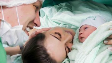 Jakson Follmann posa com o filho recém-nascido, Joaquim - Reprodução/Instagram