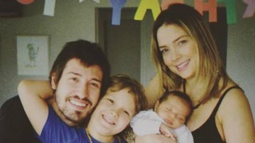 Vinicius Martinez encanta seguidores com clique do filho - Instagram