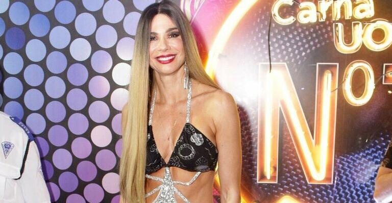 Luciana Gimenez no Camarote CarnaUOL N1 - Ricardo Leal/Brazil News