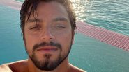 Rodrigo Simas chama atenção da web ao posar sem camisa - Instagram