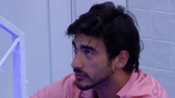 Após se reconciliar com o modelo, Gabi volta a questionar Guilherme sobre suposto beijo em Bianca Andrade - Reprodução/Rede Globo