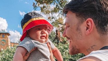 Saulo explode o fofurômetro com foto do filho peladinho - Reprodução/Instagram