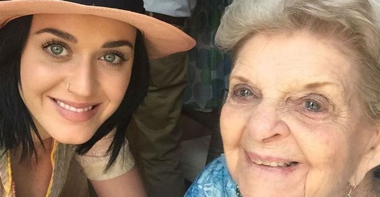 Morre a avó de Katy Perry e ela as redes para se despedir - Instagram