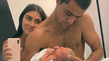Mariana Uhlmann flagra Vicente dormindo com Felipe Simas - Reprodução/Instagram