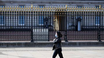 Funcionário do Palácio de Buckingham é diagnosticado com coronavírus e preocupa família real - Getty Images