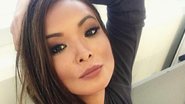 Carol Nakamura sensualiza em foto e recebe elogios - Instagram