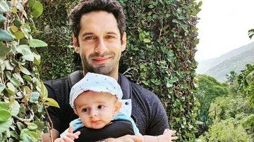 João Baldasserini posa com o filho e encanta a web - Reprodução/Instagram
