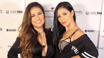 Simone e Simaria arrancam elogios com clique de lingerie - Instagram