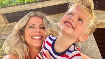 Karina Bacchi medita com a ajuda do filho, Enrico Bacchi, e encanta web - Instagram