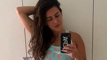 Curada do coronavírus, Fernanda Paes Leme empina o bumbum em clique de biquíni - Instagram