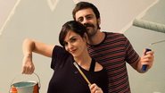 Tomás Bertoni flagra Titi Muller dormindo no sofá - Instagram
