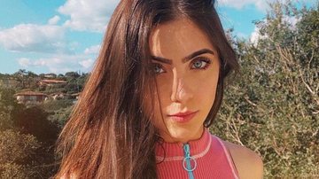 Jade Picon aproveita quarentena para realizar novas leituras: ''Alguém me indica o próximo?'' - Instagram
