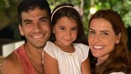 Deborah Secco registra conversa animada do marido e da filha - Instagram