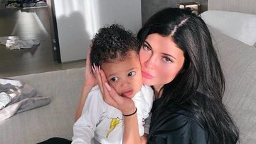 Kylie Jenner encanta ao mostrar a filha, Stormi, preparada para jogar tênis - Instagram