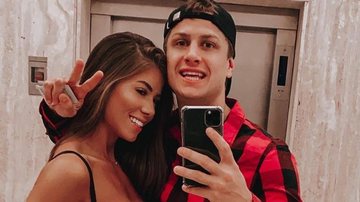 Lucas Galina surge com a namorada em clima de verão - Instagram