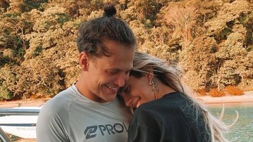Saulo sugere gravidez em foto com Gabi Brandt e agita a web - Reprodução/Instagram