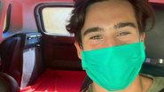 Nicolas Prattes surge de máscara e fãs elogiam a atitude - Reprodução/Instagram