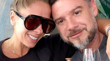 Adriane Galisteu sai para correr acompanhada do marido - Reprodução/Instagram
