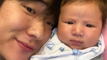 Pyong Lee celebra cem dias de vida do filho, Jake - Instagram
