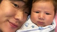 Pyong Lee celebra cem dias de vida do filho, Jake - Instagram