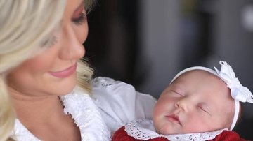 Ana Paula Siebert conta sobre maternidade e amamentação - Reprodução/Instagram