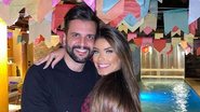 Ivy Moraes e o marido arrancam elogios em clique na piscina - Instagram
