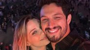 Romulo Estrela surge cuidando da pele ao lado da esposa - Reprodução/Instagram