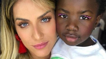 Em quarentena, Giovanna Ewbank surge agarradinha com a filha, Titi: ''Parceirinha da mamãe'' - Instagram