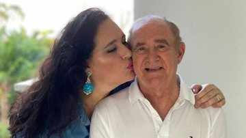 Renato Aragão posta foto ao lado da esposa e se declara - Reprodução/Instagram