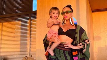 Sabrina Sato diverte seguidores ao mostrar look nada básico de sua filha para passar a quarentena - Reprodução/Instagram