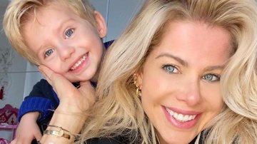 Filho de Karina Bacchi ganha surpresa após ficar sem fralda - Reprodução/Instagram