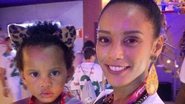 Taís Araujo mostra fotos para a filha e é questionada - Reprodução/Instagram