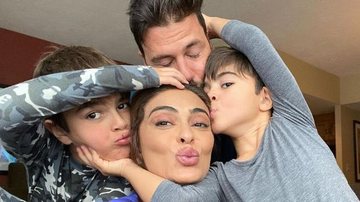 Juliana Paes se diverte em passeio de barco com a família - Reprodução/Instagram