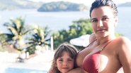 De biquíni, Kyra Gracie exibe barrigão de grávida: ''Amor'' - Reprodução/Instagram