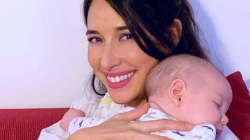 Giselle Itié posa amamentando o filho, Pedro Luna - Reprodução/Instagram
