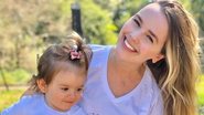 Thaeme encanta ao surgir amamentando a filha, Liz - Reprodução/Instagram