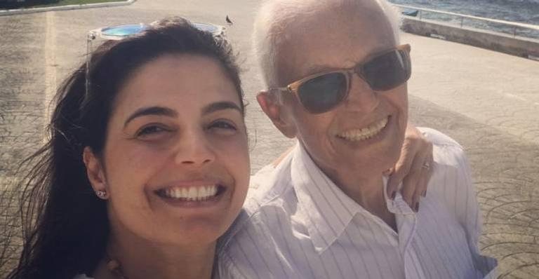 Emanuelle Araújo relembra clique com o pai falecido - Reprodução/Instagram