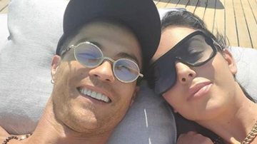 Cristiano Ronaldo exibe corpão ao compartilhar clique com a esposa - Reprodução/Instagram