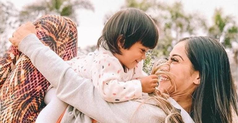 Mayra Cardi encanta ao postar cliques com a filha, Sophia - Reprodução/Instagram